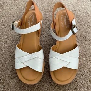 Kork-Ease White & Brown Platform Wedge Sandal Sz 8